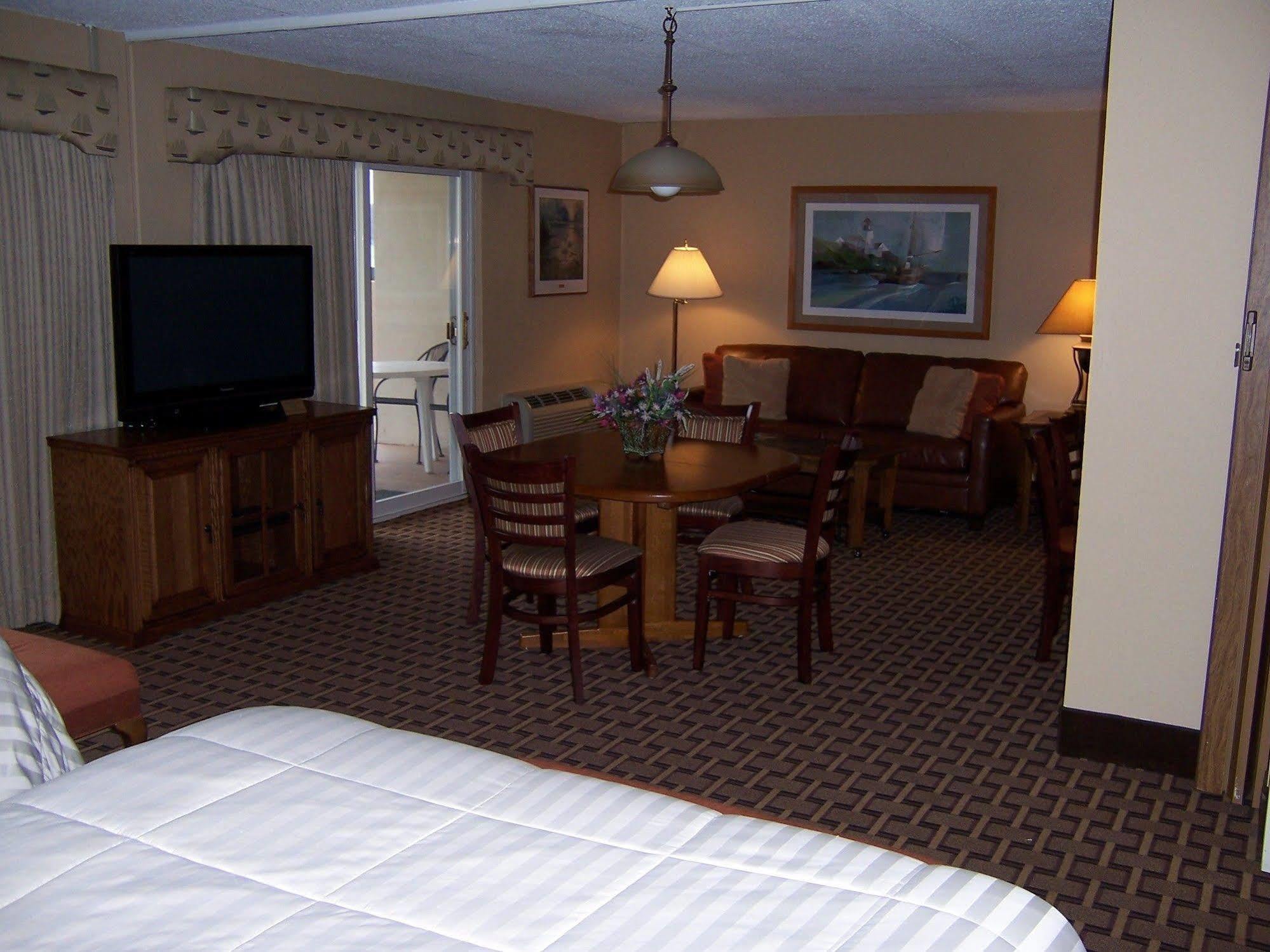 Pinestead Reef Resort Traverse City Exterior foto